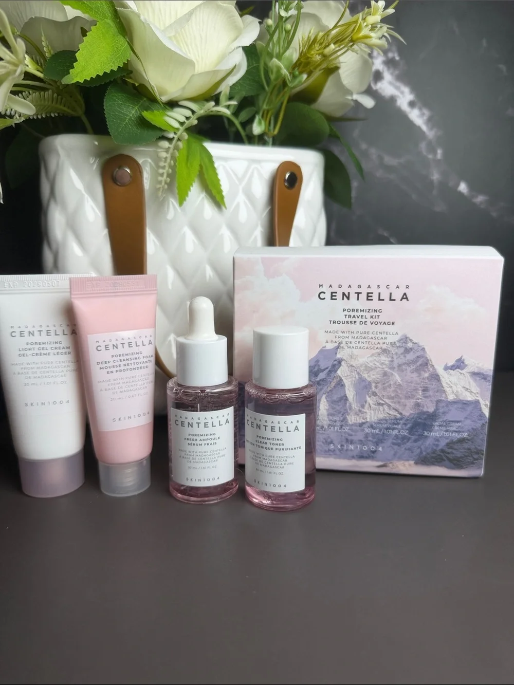 Centella Poreminimizing Travel Serum & Skincare Set - Pink
